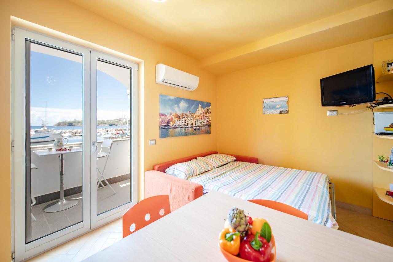 Casa Cinzia In Marina Di Corricella Villa Procida Exterior photo